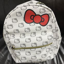 hello kitty mini backpack 