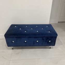 Large Ottoman With Storage 