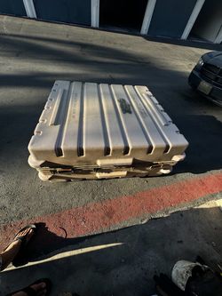 Unbranded Road Case