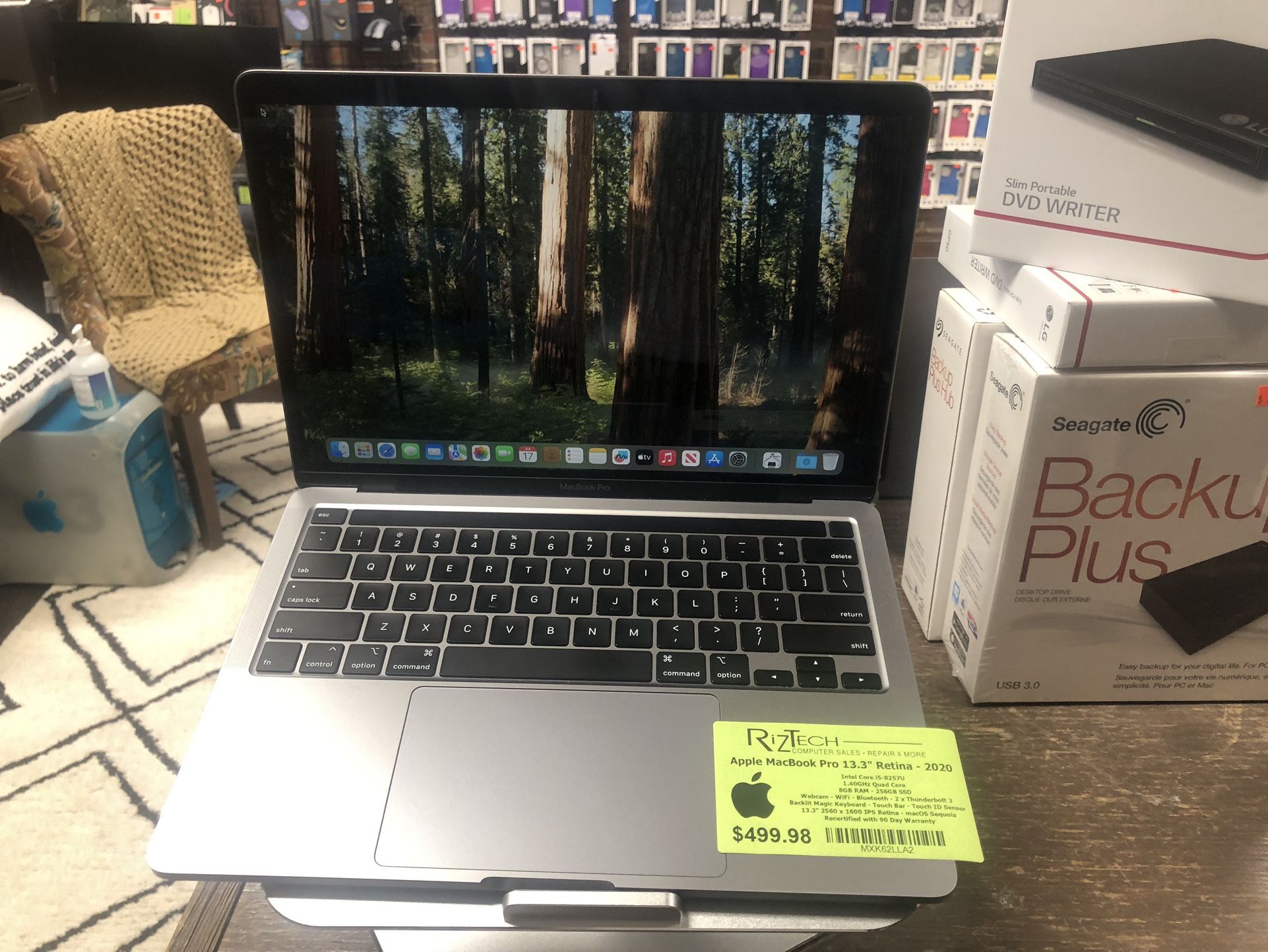 Apple MacBook Pro 13.3" Retina - 2020