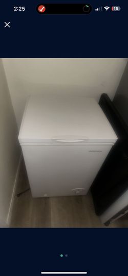 3.5 Cu Ft Chest Freezer Insignia 