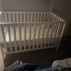 Baby crib and mattress