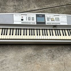 Yamaha Keyboard DGK-505 Tested Good Working No Issues 