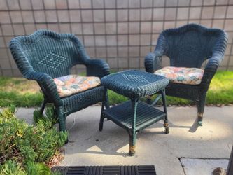 3 Piece Plantation Style Wicker Set
