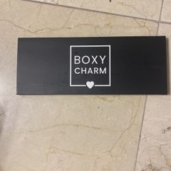 Boxy Charm Collab make Up Palette 