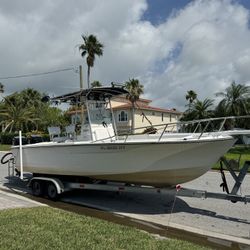 1995 Robalo 23ft (25ft Overall) Center Console