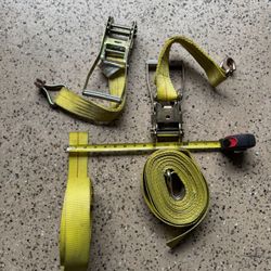 $10 each 2 Sets Of heavy duty Ratchet Straps 25ft X 2in Wide.  10000 lb break strength 
