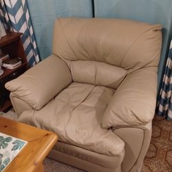Large Size Camel Tan Color Leather Chair For Home..Great Condition!!!..Very Comfortable 