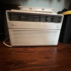 Midea 6,000 BTU Window unit AC