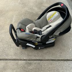 Graco Infant Seat and Base