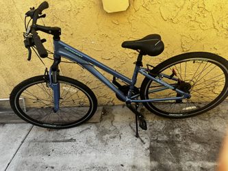 Schwinn Women’s Trailway 700c/28” Hybrid