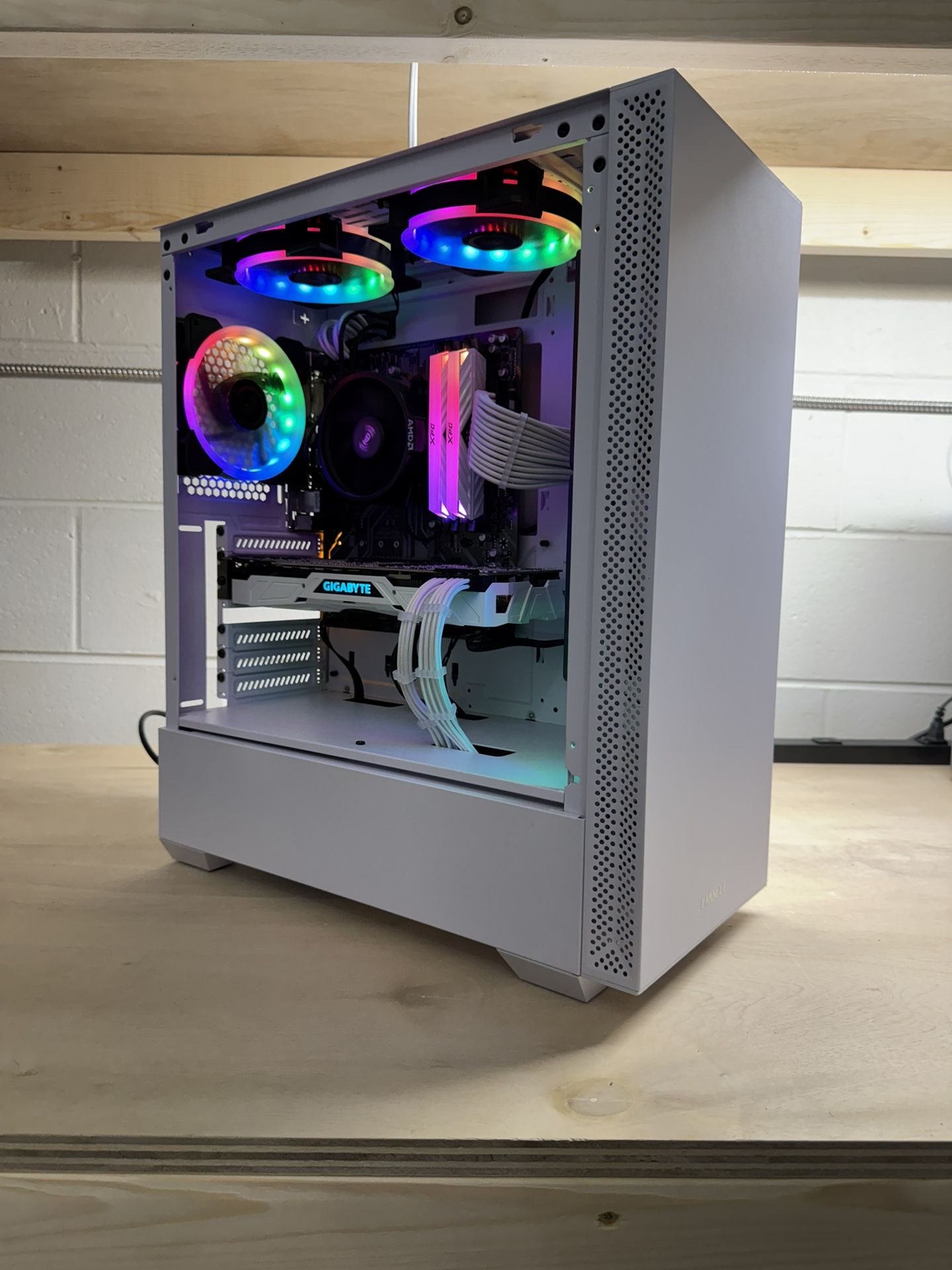 Gaming PC - Ryzen 5 2600, NVIDIA GTX 1080 Ti, 16Gb RAM, 1TB HDD