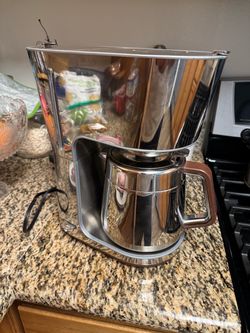 Coffee Maker with Thermal Carafe