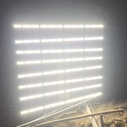 640 Watt Full Spectrum LED Grow Light
