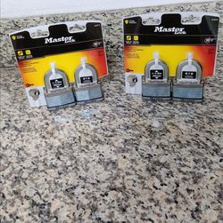 MasterLock Magnum Dual Locks w/ 2 Keys
