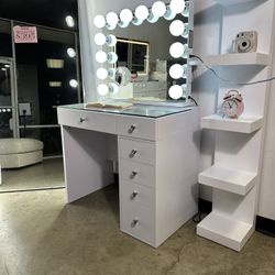 Vanity Set Table & Mirror LED