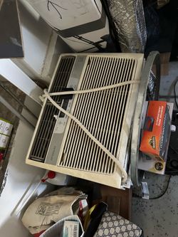 Working AC unit