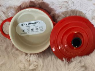 NEW LE CREUSET