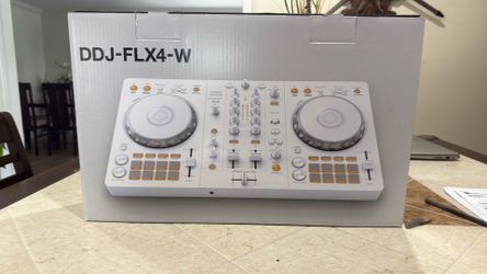 Pioneer DJ DDJ-FLX4 2-deck rekordbox and Serato DJ Controller - White, Limited Edition