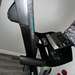 Treadmill 