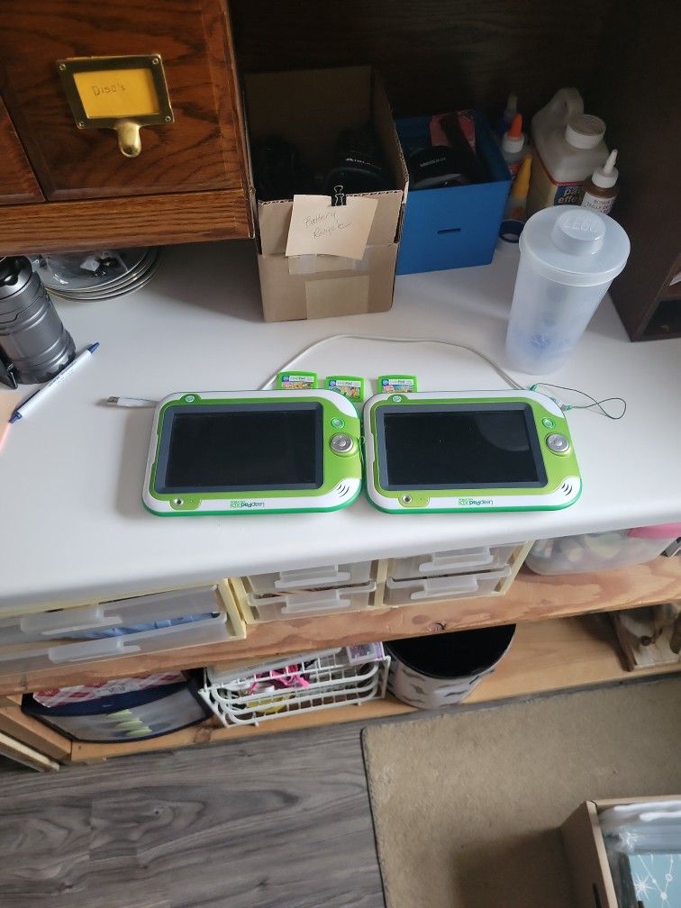 Lot Of 2 Leap Pad Xd Ultras And Some Accessories (Read Description)
