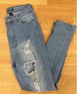 Fashion Nova Distressed Skinny Jeans Size 15/16