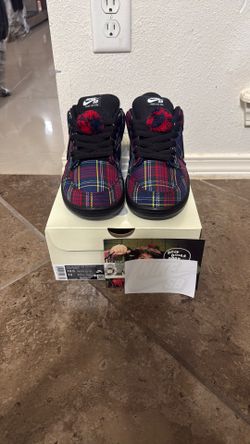 Nike Sb Nardwuar Size 10.5M