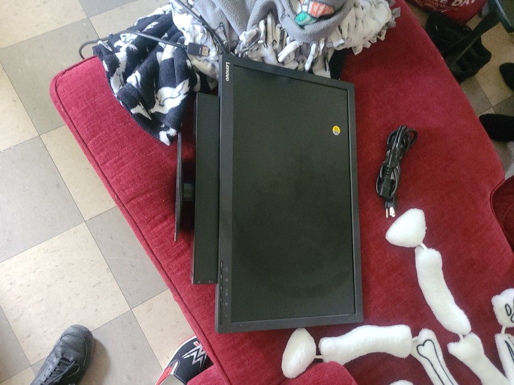 Lenova Monitor x2