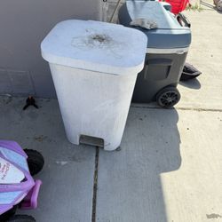Trash Can 13g
