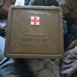 US Army First Aid. Kit