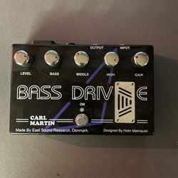 Bass Tube Preamp Pedal By Carl Martin