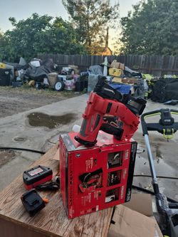 Best Seller

Milwaukee
M18 FUEL 18-Volt Lithium-Ion Brushless Cordless Coil Roofing Nailer (Tool Only) STORE PRICE $499