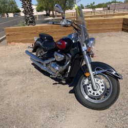 Dining Table And Chairs T