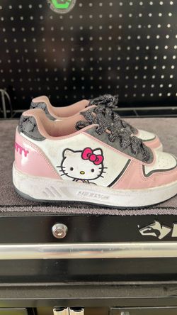 Hello Kitty Heely’s