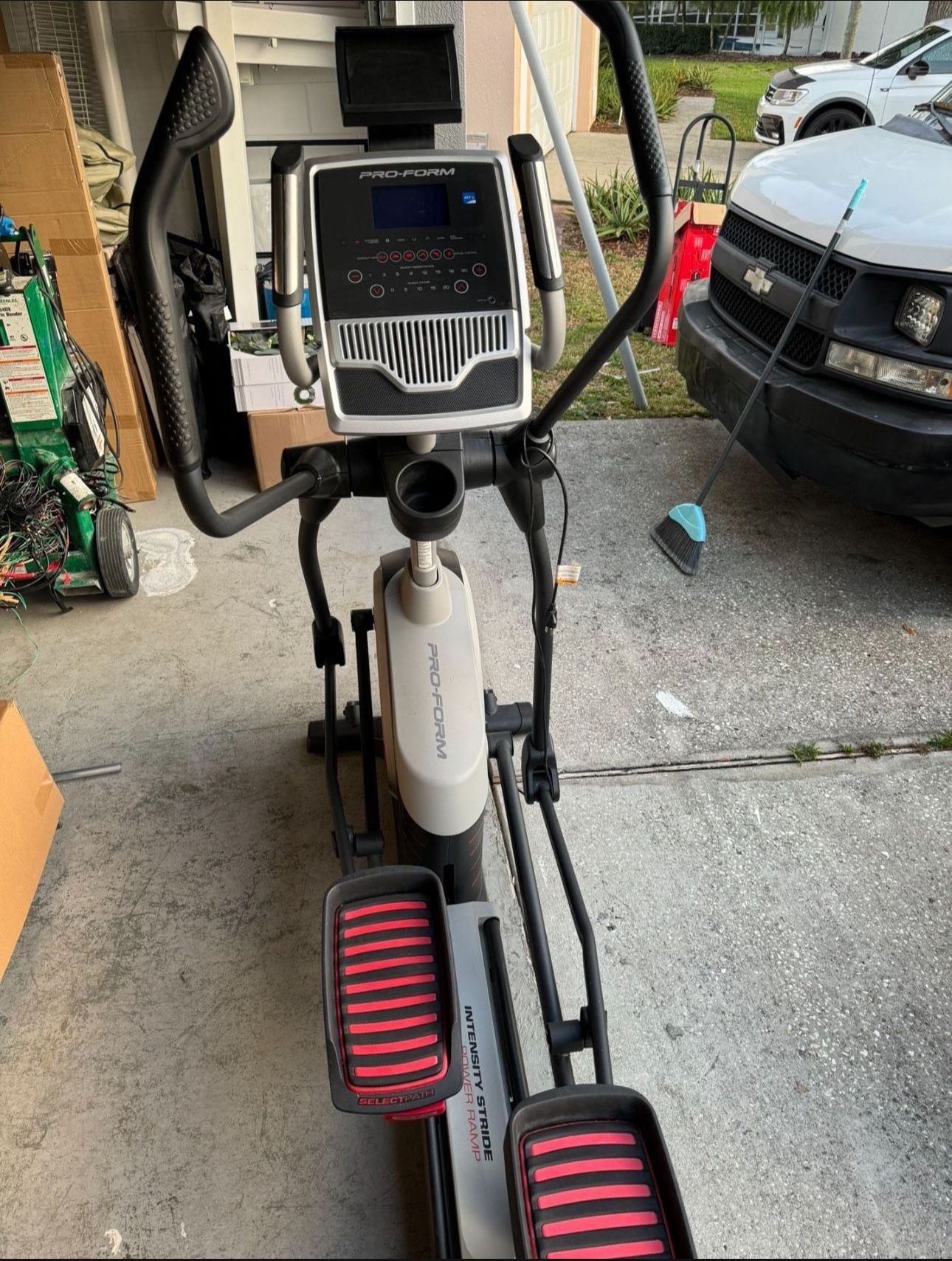 Elliptical Endurance 720 E