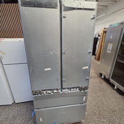 New Thermador Freedom 36 Inch Panel Ready Built In Refrigerator 