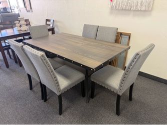 Dining table set