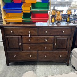 6 Drawer Dresser With Cabinet Storage 