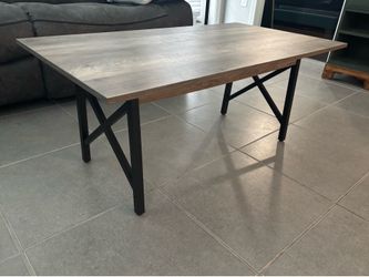 Coffee table - Excellent condition
