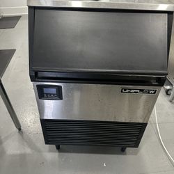 Uniflow Ice Machine ( Needs Repair) 