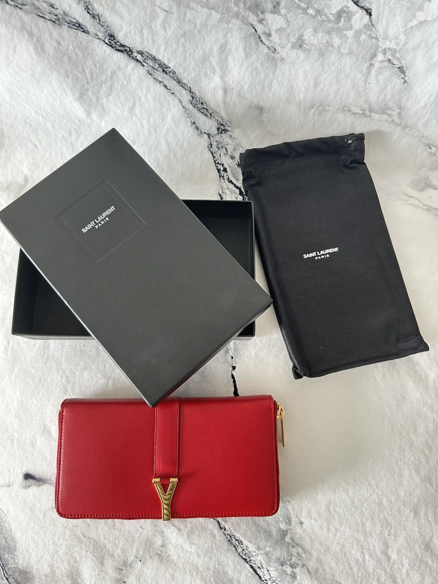 Authentic YSL Yves Saint Laurent Women's Y Line Full Zip Wallet Red new with box