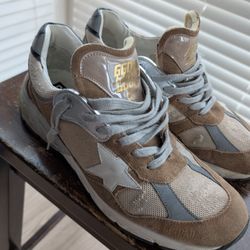 Golden Goose Dad Star Size 43/US10 