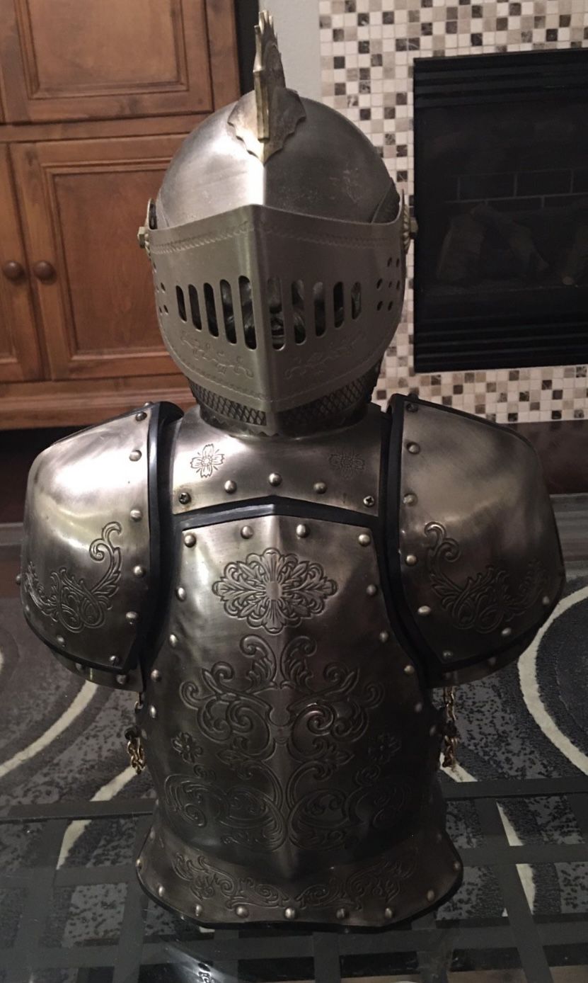 Medieval Knight Decanter Bar Set, circa 1960's