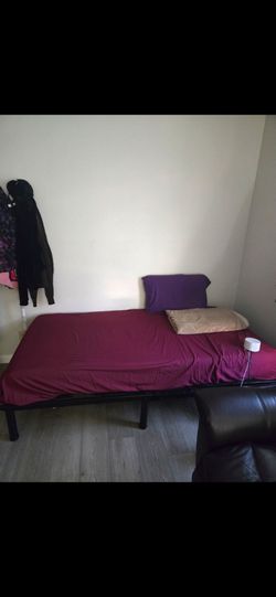 MOVE OUT SALE, GREAT PRICE.