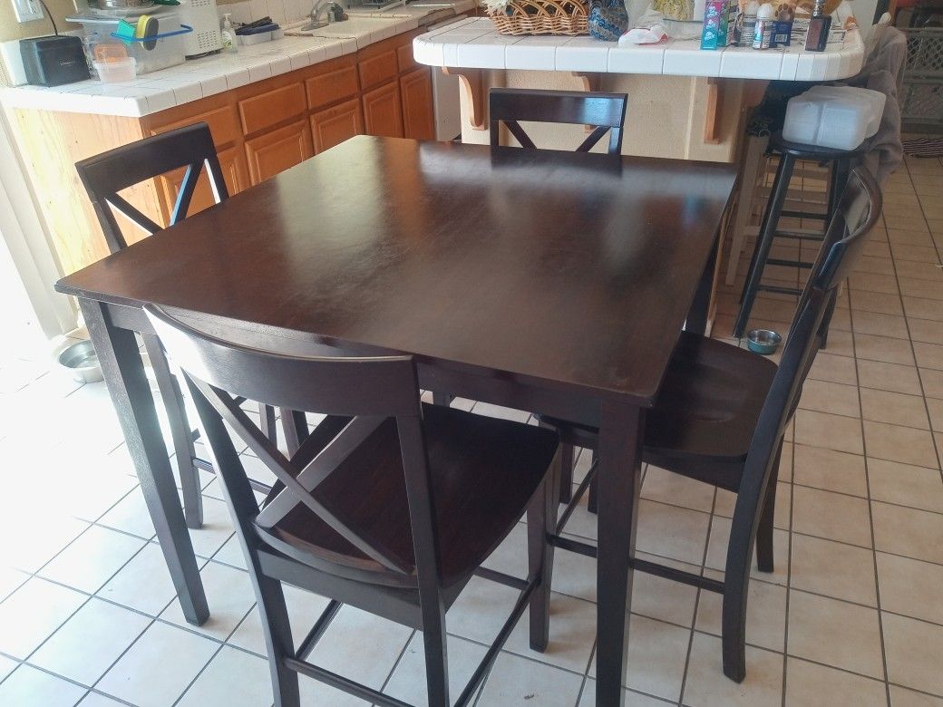 Mesa Alta/ Height Dining/ Good Condition 