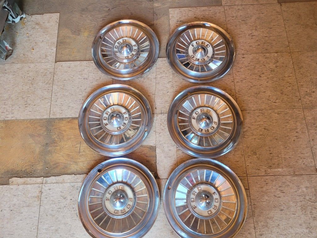 1950 Ford Hubcaps Auto Restyle & Speed™ | Chuck DeWitt's 1950 Ford