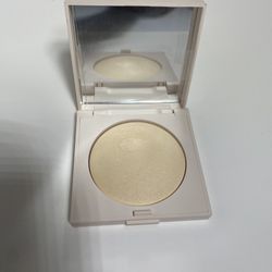 New Laura Mercier Pressed Powder, Light Scratch. See Photos