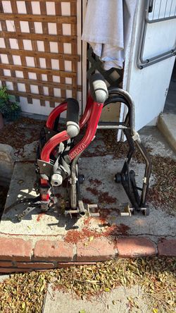 Trunk mounted bicycle rack