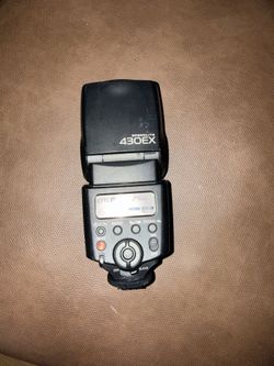 Canon Speedlite 420EX Flash Bounce, Swivel, Zoom