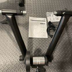 CycleOps Mag+ Bike Trainer With Adjuster Remote